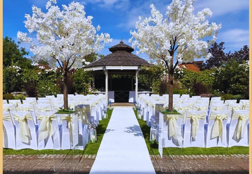 Aisle Decor 